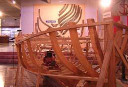 Bote en construcción